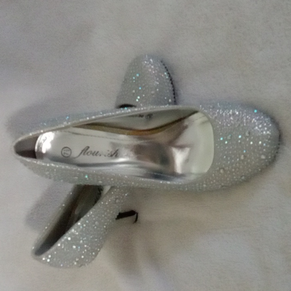 Flourish sparkle heels